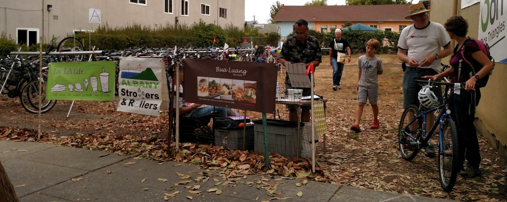 busy lot bikes banners vols